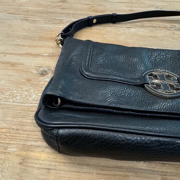 Tory Burch convertible clutch crossbody (NWOT) - Picture 2 of 14